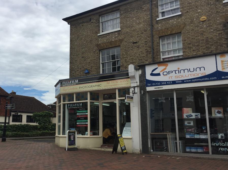 Shops in Tonbridge at